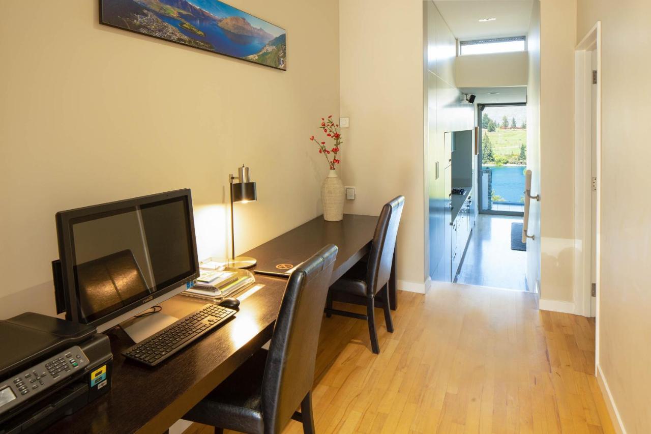 Hello Qt Pounamu Queenstown Exterior photo